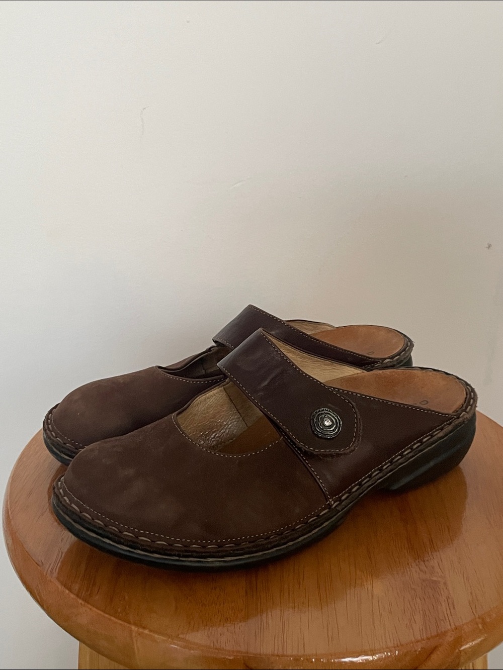Finn Comfort Brown Leather Mary Jane  Slip-On Clogs